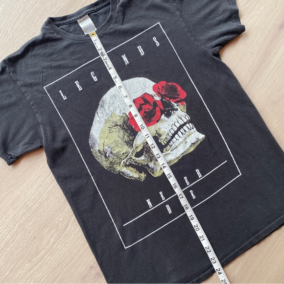 Legends Never Die Skull & Rose Graphic Tee in Black Size M - Picture 4 of 7